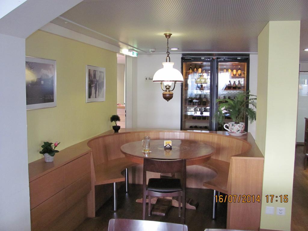 梅茨根酒店 萨尔嫩 外观 照片