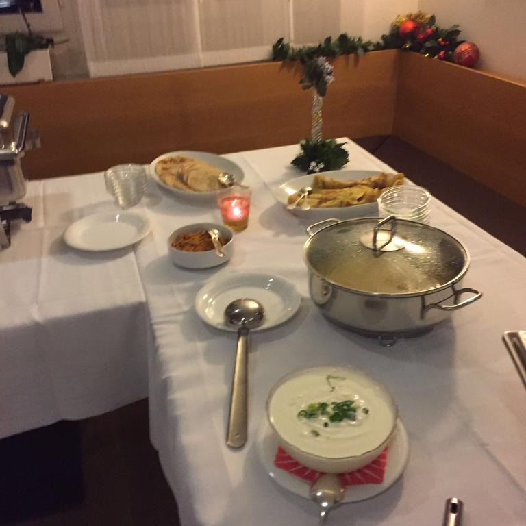 梅茨根酒店 萨尔嫩 外观 照片